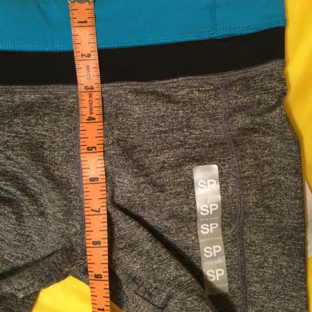 ⭐️ Forever 21 Athletic Pants size women’s small - Picture 10 of 13